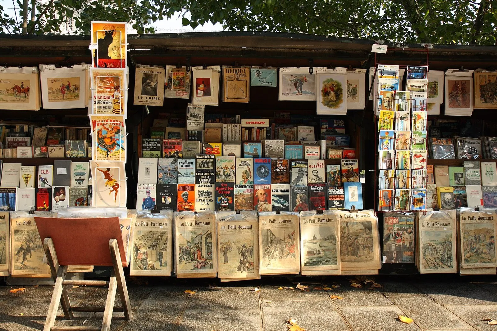 Les boîtes des bouquinistes sur les quais de la Seine