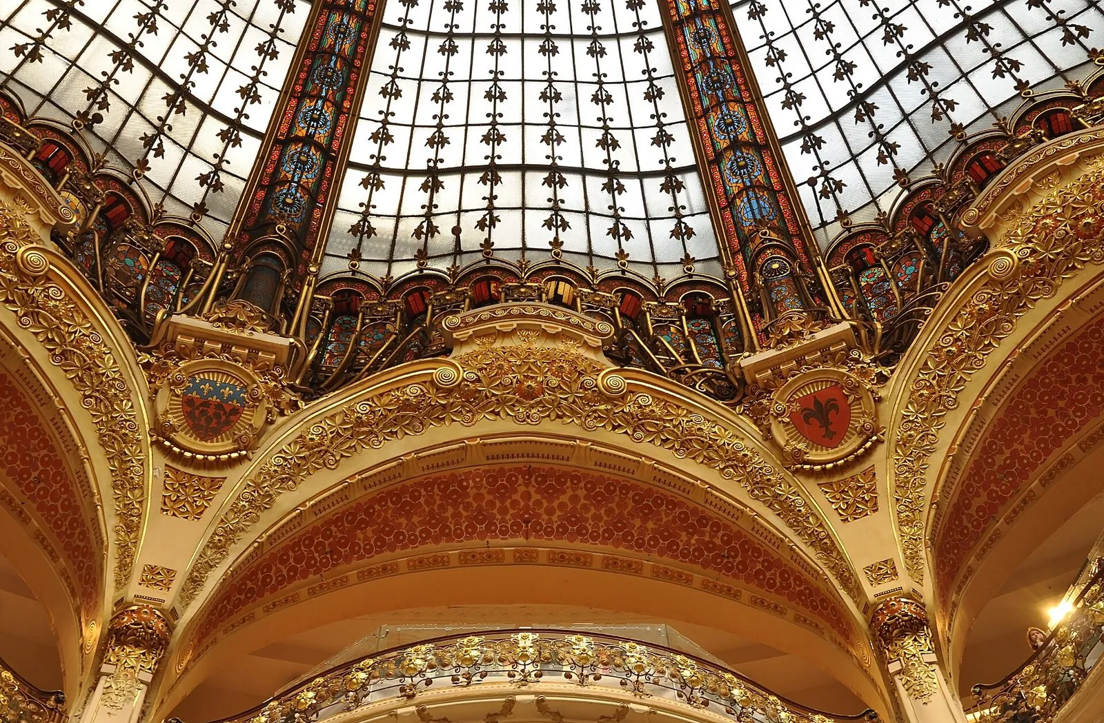 La coupole en verre et en fer forgé des Galeries Lafayette Haussmann