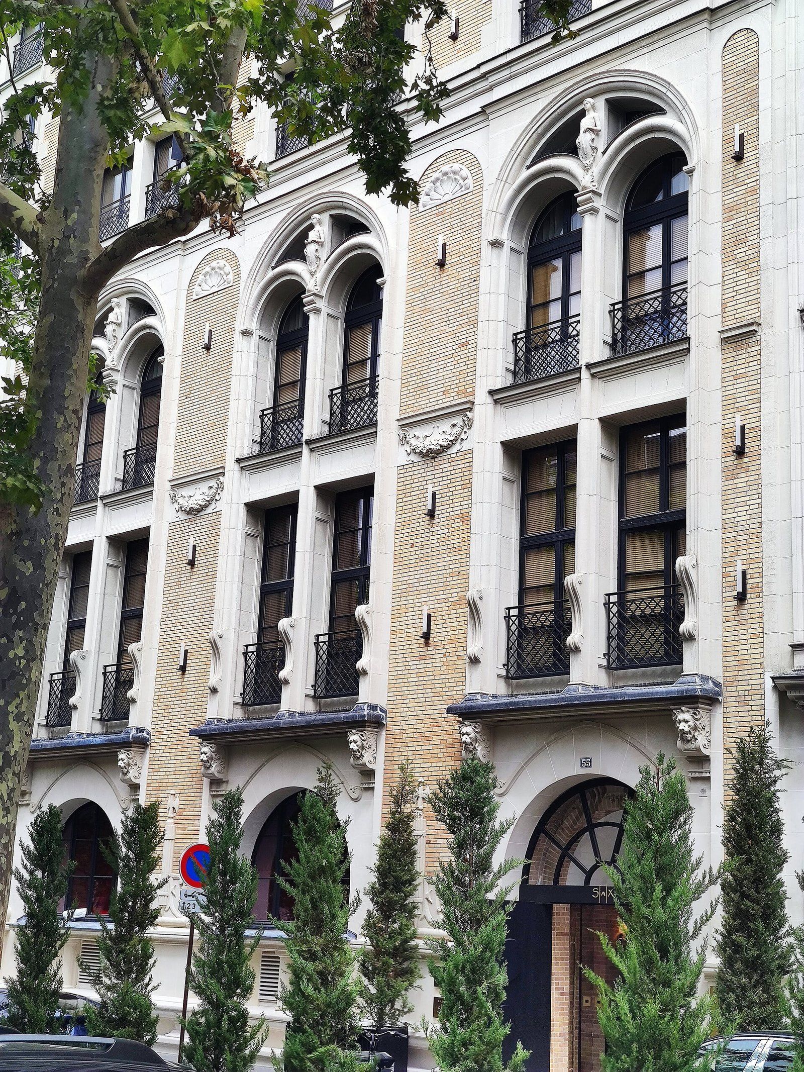 Façade de l'Hôtel SAX Paris, 55 avenue de Saxe